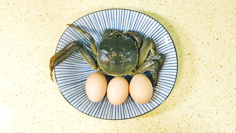 蛋蒸螃蟹,准备好食材