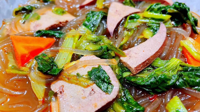 青菜猪肝汤,这道美味佳肴营养丰富经常食用对身体有益