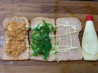 肉松三明治,放海藻菜