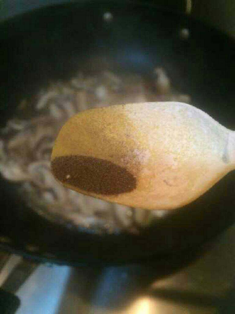 鲜香菇滑肉丝,放点胡椒粉