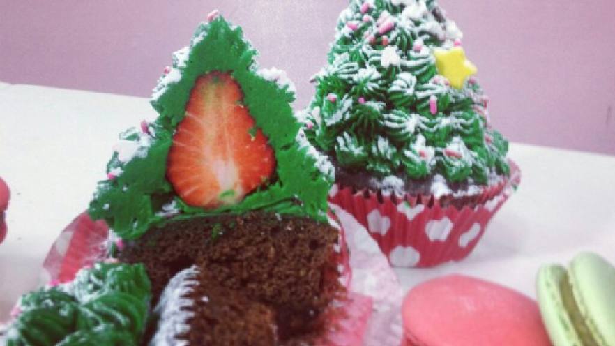 圣诞草莓心  圣诞树杯子蛋糕