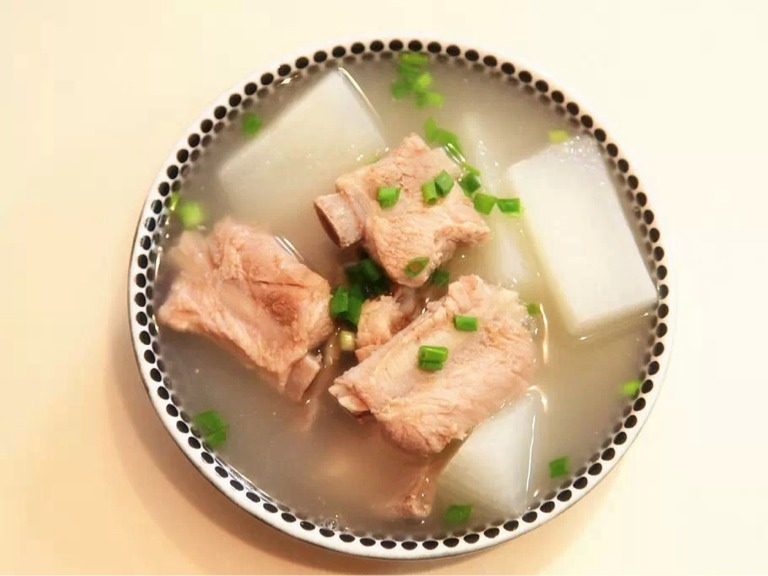 懒人电饭煲——萝卜排骨汤