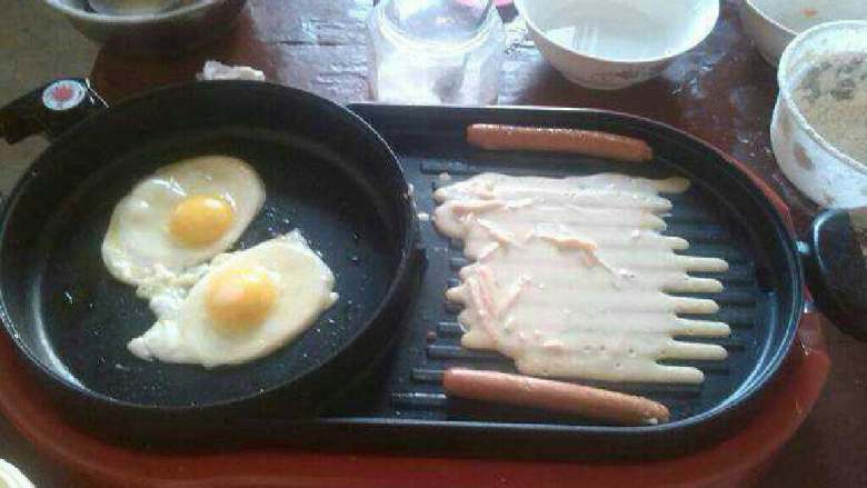 营养早餐,再来煎两个鸡蛋