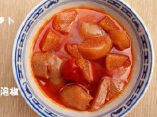 酸萝卜老鸭汤,准备食材：酸萝卜，泡椒，泡姜