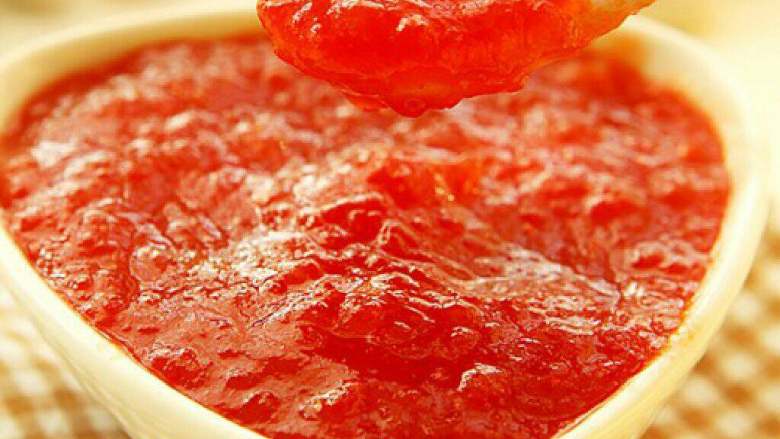 自制健康番茄酱,稍晾放到冰箱冷藏。随吃随取即可。