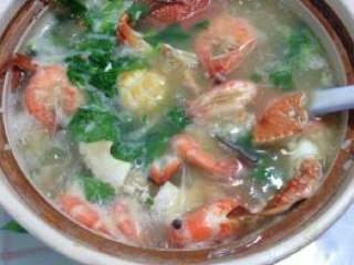 【海鲜砂锅粥】---潮汕版,搅匀即可开吃。
