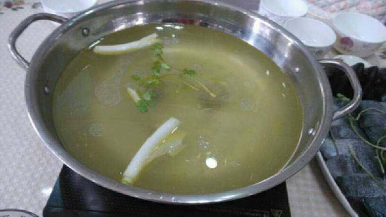 【原创】海鲜火锅,这是熬好的高清汤