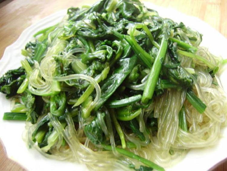 菠菜炒粉絲