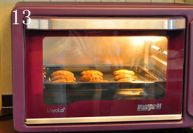 杂粮核桃酥,送入预热160度的烤箱，烤大约15到20分钟，关火后焖10分钟左右