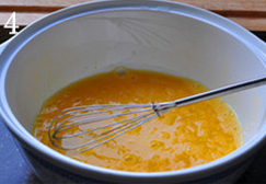 金银豆腐,仔细搅打成均匀无淀粉颗粒的蛋液