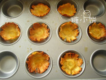 烤菠萝花,烤到颜色变得有些焦黄，我总共烤了两个多小时