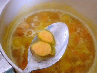 杏李果酱,如图捞出分离开的李子米米