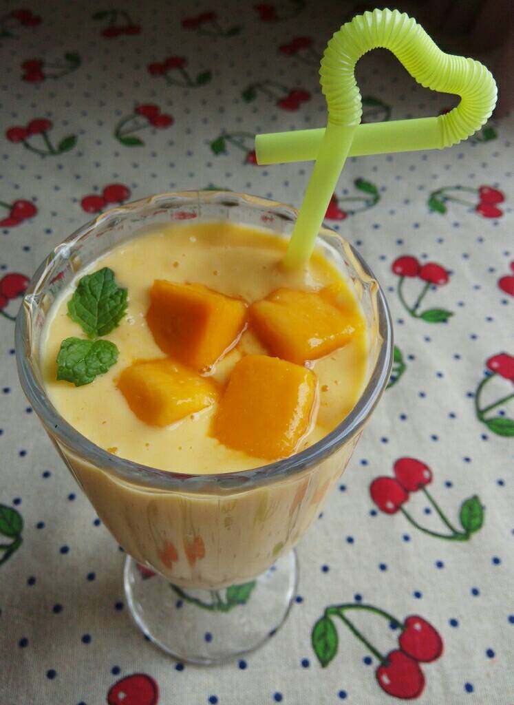 芒果酸奶昔,成品图。冰镇一下更好吃哦！