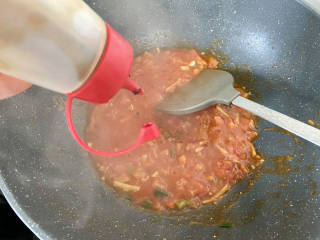 茄汁黄鱼➕茄汁小黄鱼,加入一茶匙蚝油增鲜调味