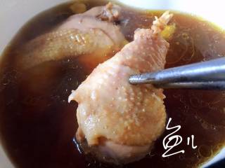 椒麻手撕鸡,鸡腿煮至用筷子轻松扎透就熟了
