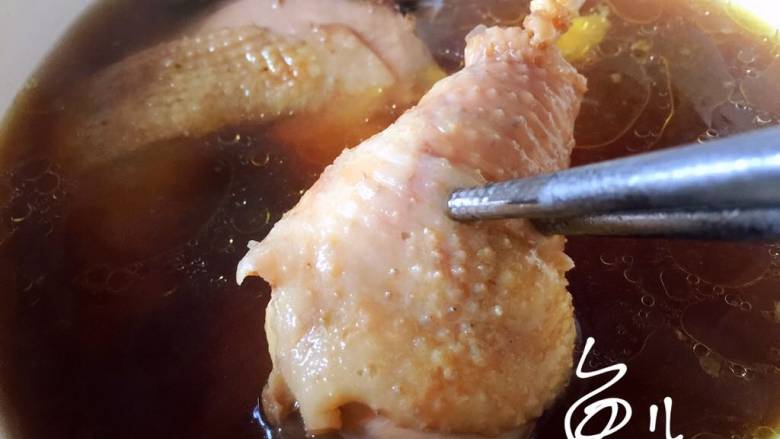 椒麻手撕鸡,鸡腿煮至用筷子轻松扎透就熟了