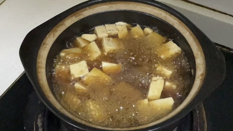 豆腐卤面,继续炖煮20分钟